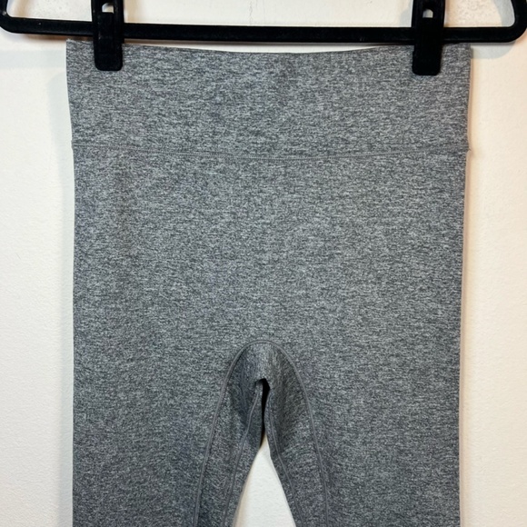 Bandier We Over Me Women's Inversion Leggings Gray Colorblock Stretch NEW Medium - Picture 2 of 12